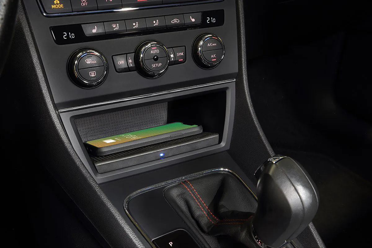 Bežični punjač za Seat Leon (5F) 5W